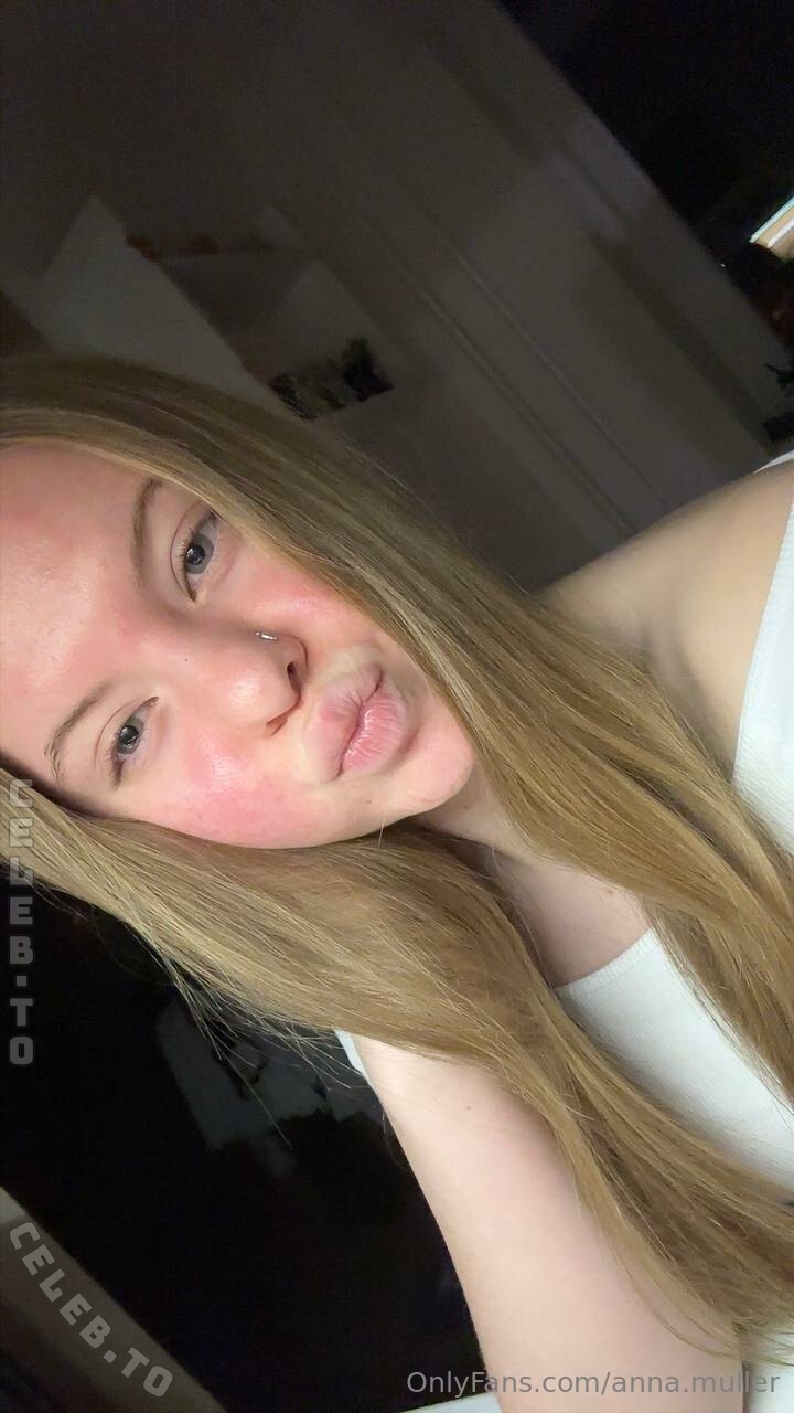 anna.muller nude photo 1