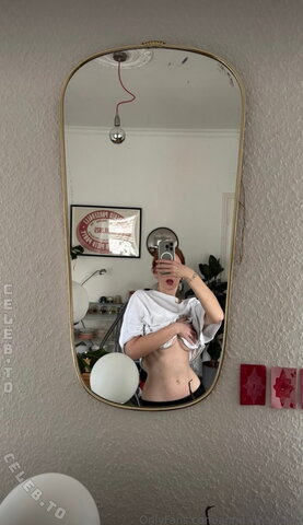 Anna.Singvogel nude photo 30
