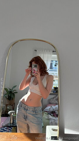 Anna.Singvogel nude photo 24