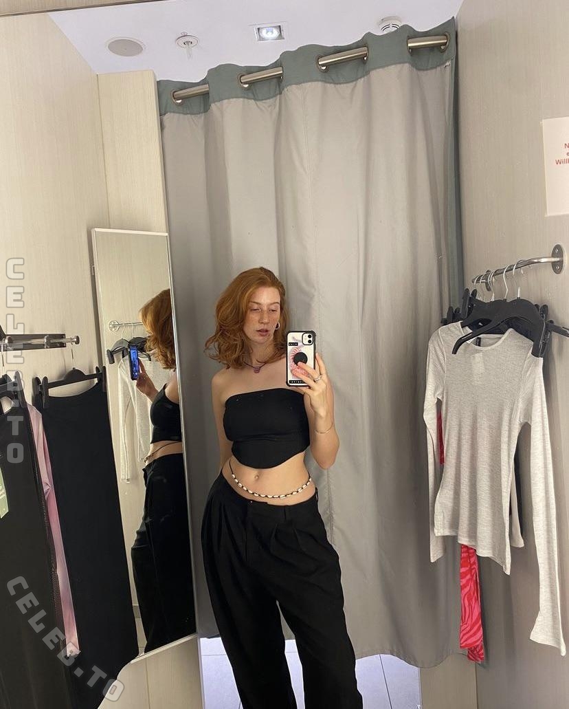 Anna.Singvogel nude photo 13