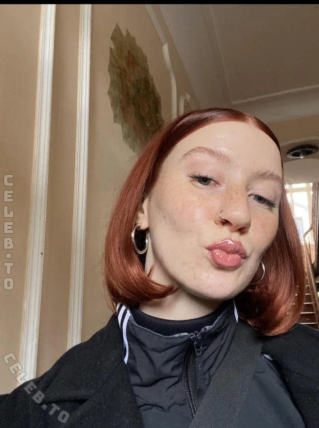 Anna.Singvogel nude photo 20