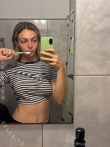 annasofiaaaa nude photo 14
