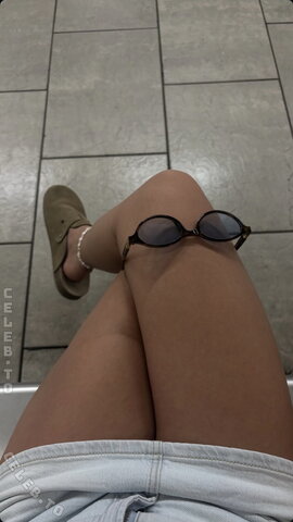 anna.wojz nude photo 3