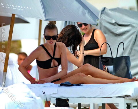 Anne Vyalitsyna nude photo 23