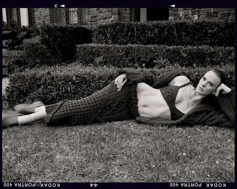 Anne Vyalitsyna nude photo 57