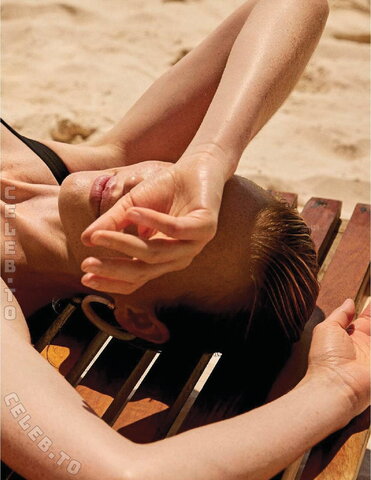 Anne Vyalitsyna nude photo 93