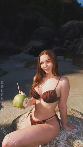 Annetthr nude photo 18