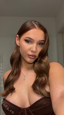 Annetthr nude photo 16