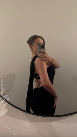 Annetthr nude photo 6