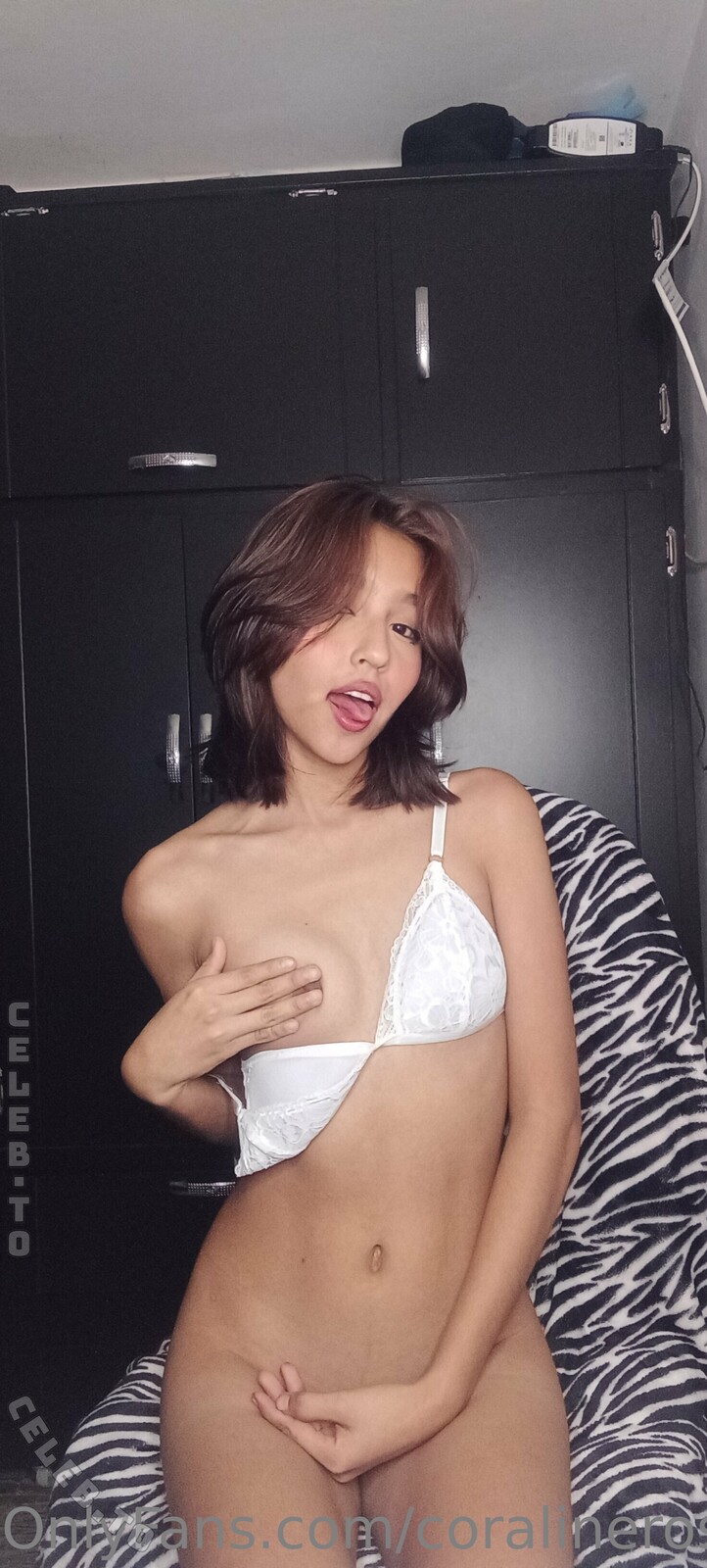 anngiepao nude photo 3