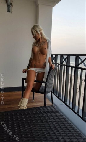 Anni Angel nude photo 16