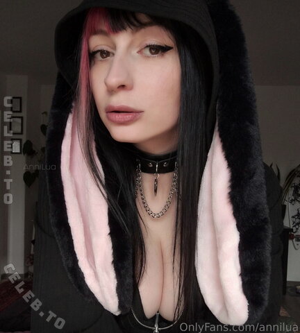 Anni Lua nude photo 16