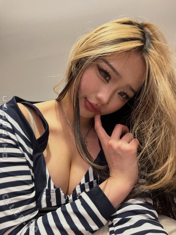 Annie Zheng nude photo 28