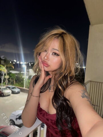 Annie Zheng nude photo 11
