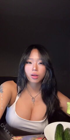 Annie Zheng nude photo 97