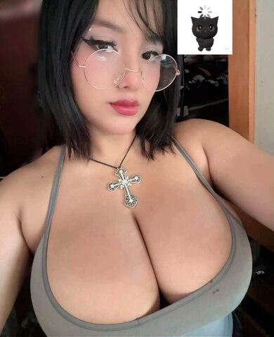 Anniethv nude photo 1