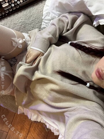 anni.vibe nude photo 15