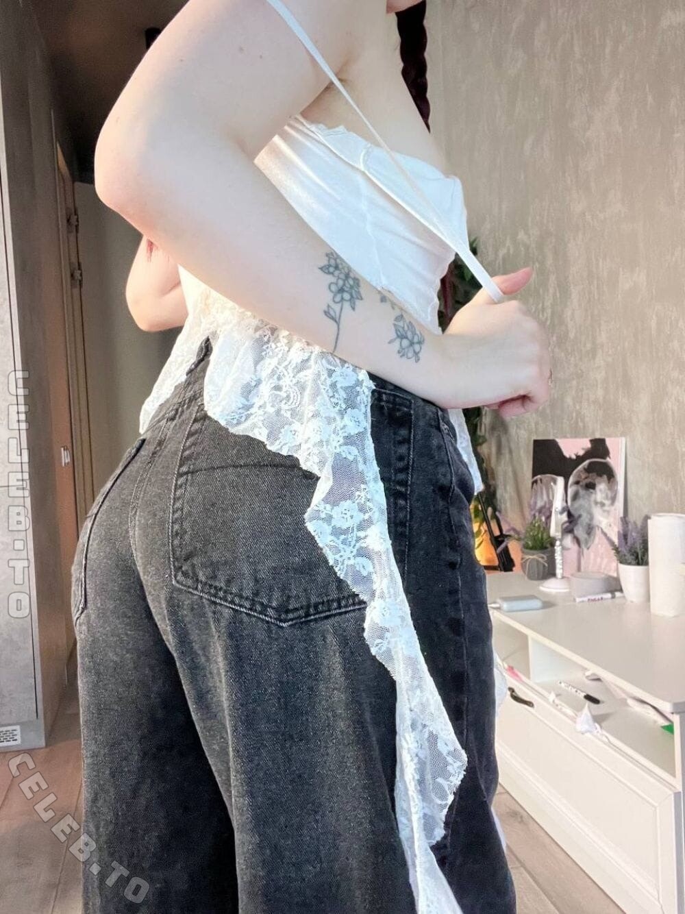 anni.vibe nude photo 4