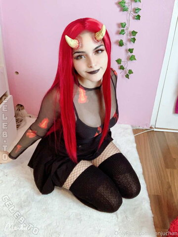 Annju nude photo 24