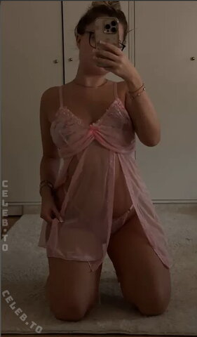 Annmariedtz nude photo 24