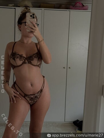 Annmariedtz nude photo 36