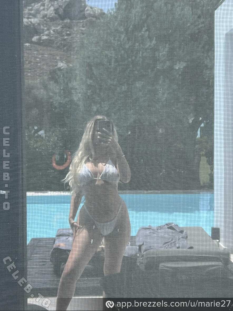 Annmariedtz nude photo 8