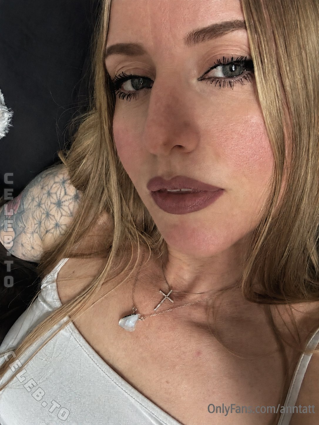 Anntatt nude photo 2
