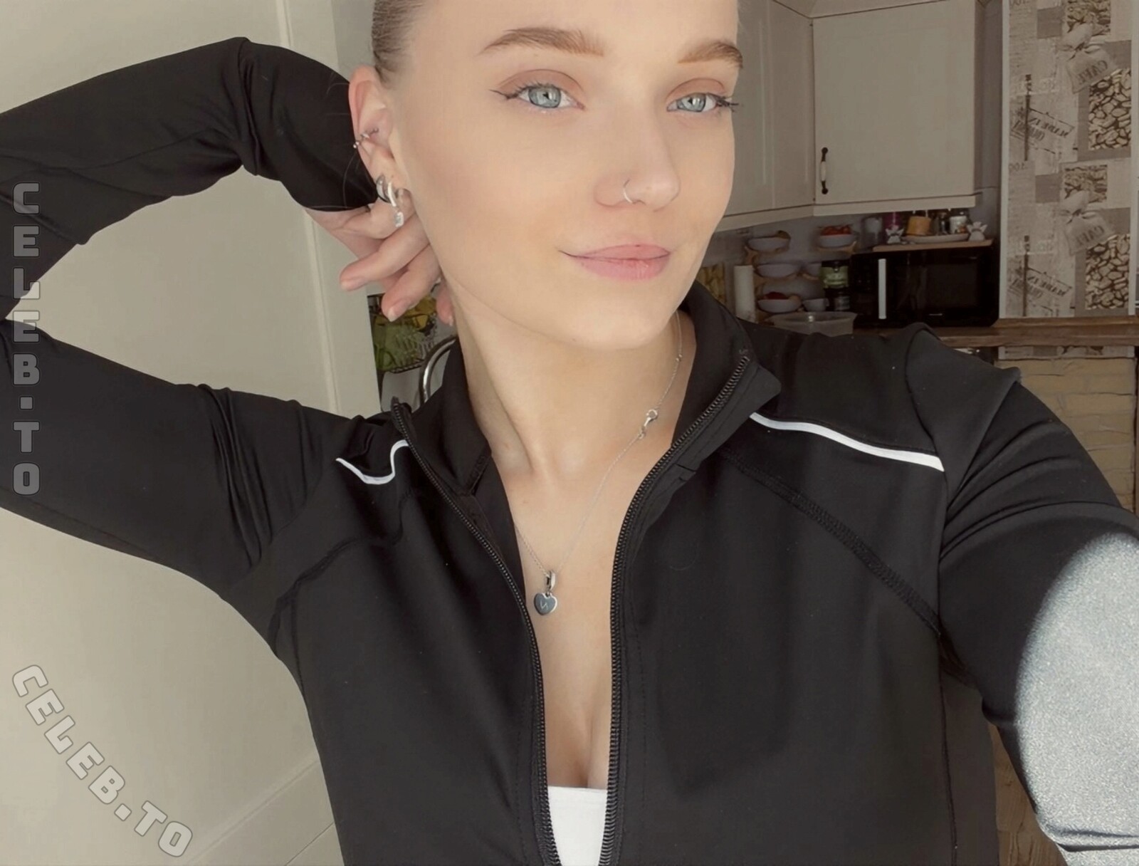 Anny_vans nude photo 1