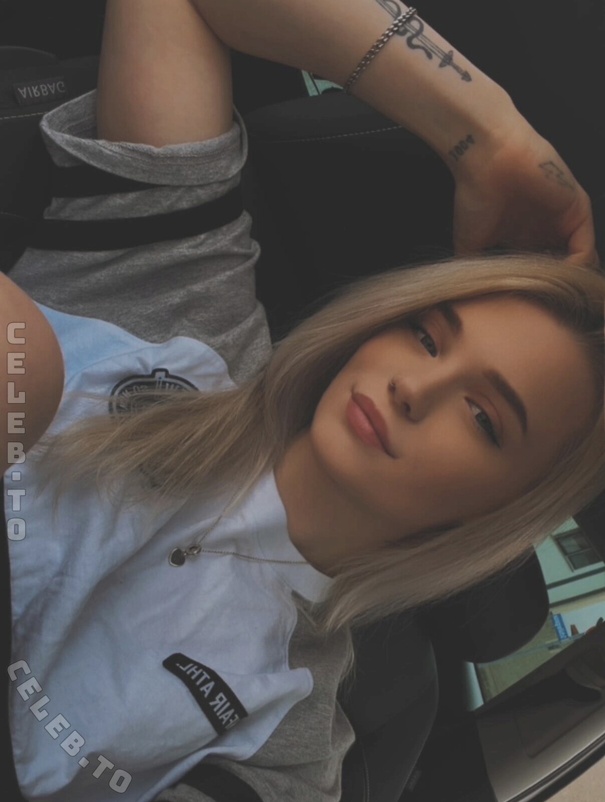 Anny_vans nude photo 4