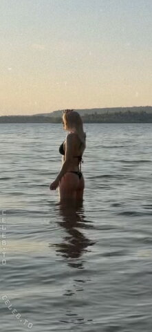 Anny_vans nude photo 5