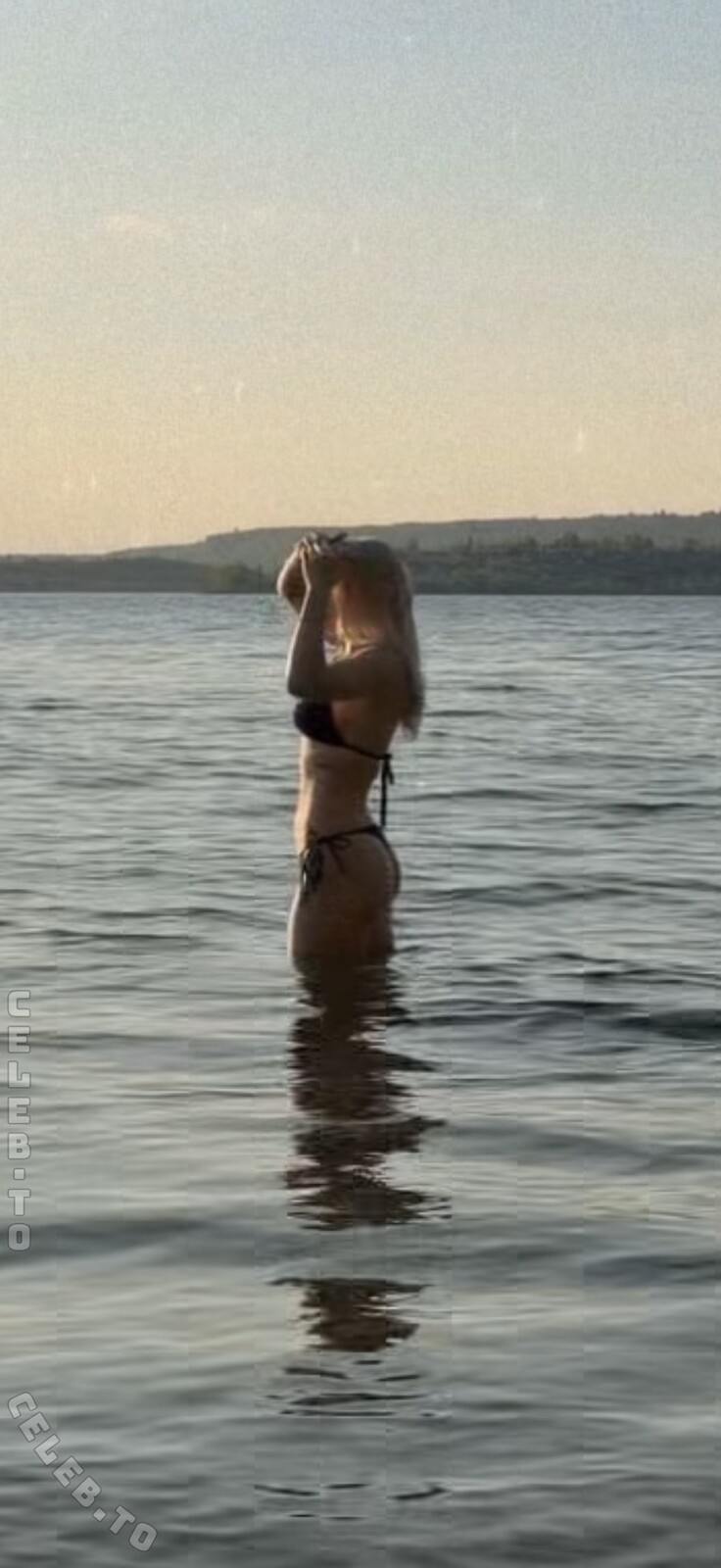 Anny_vans nude photo 6