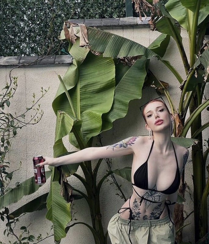 Antheaelty nude photo 8