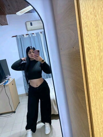 Antonaara nude photo 2