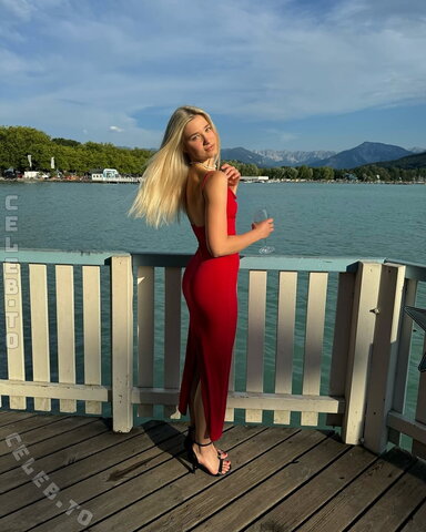 Antonia Albrecht nude photo 6