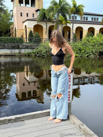 Anya Lacey photo 2