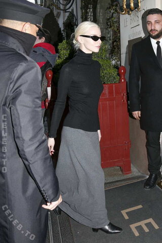 Anya Taylor-Joy nude photo 9