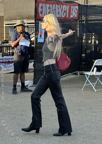 Anya Taylor-Joy nude