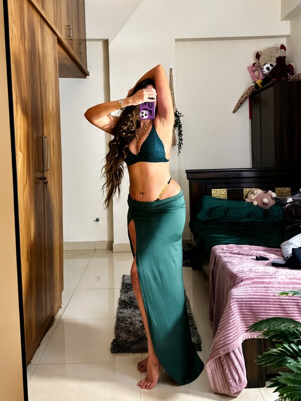Aparna reddy nude photo 3