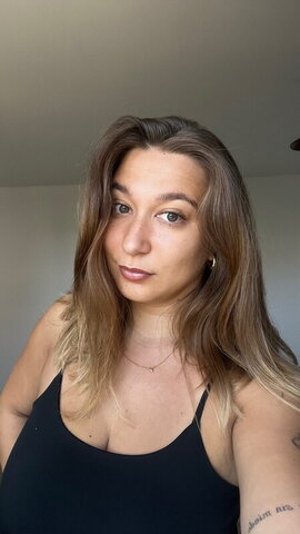 Apoline Perret Hot (10 photos)