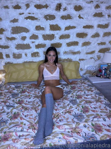 Apolonia Lapiedra nude photo 112