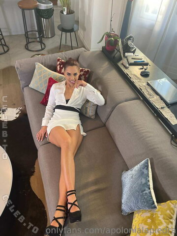 Apolonia Lapiedra nude photo 132