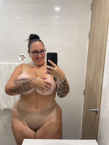 April Foxx nude photo 13