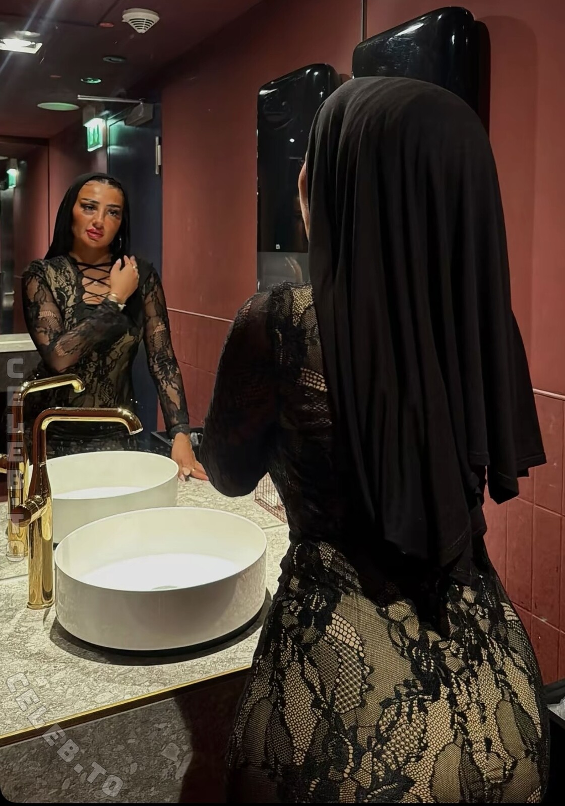arabiccwoman nude photo 4