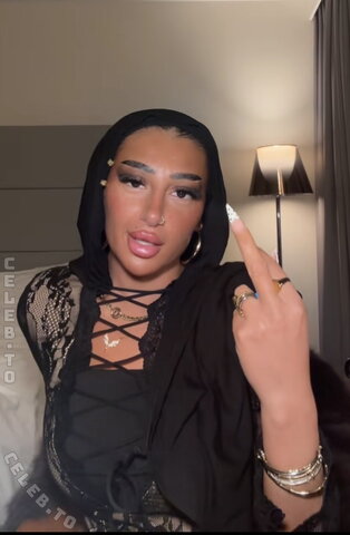arabiccwoman nude photo 1