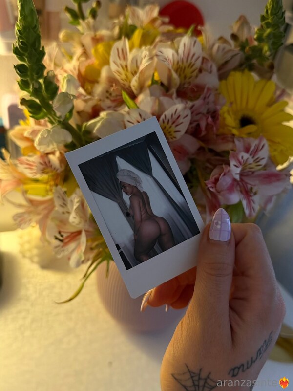 Aranzasinte nude photo 7