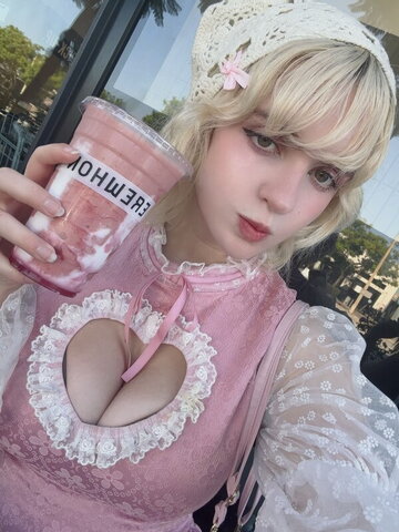 Aretteepls Hot (1 photo)