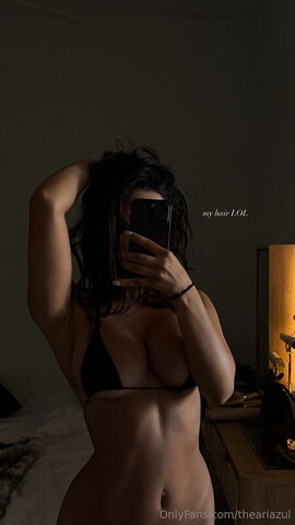 Ari Azul nude photo 5