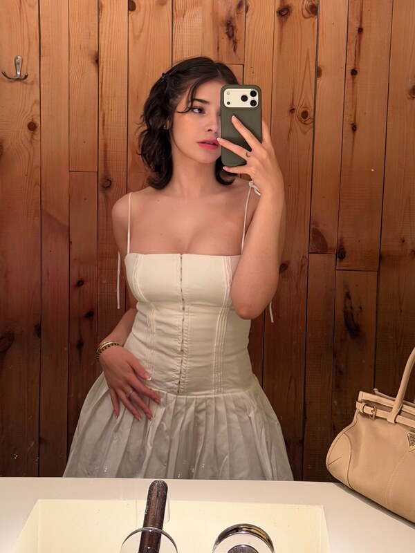 Ariadna Bustos nude photo 1