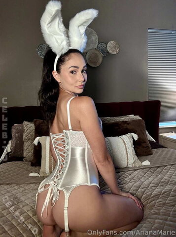 Ariana Marie nude photo 45