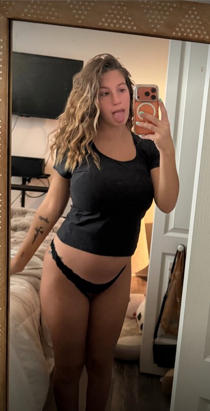 Ariana Orsborn nude photo 1